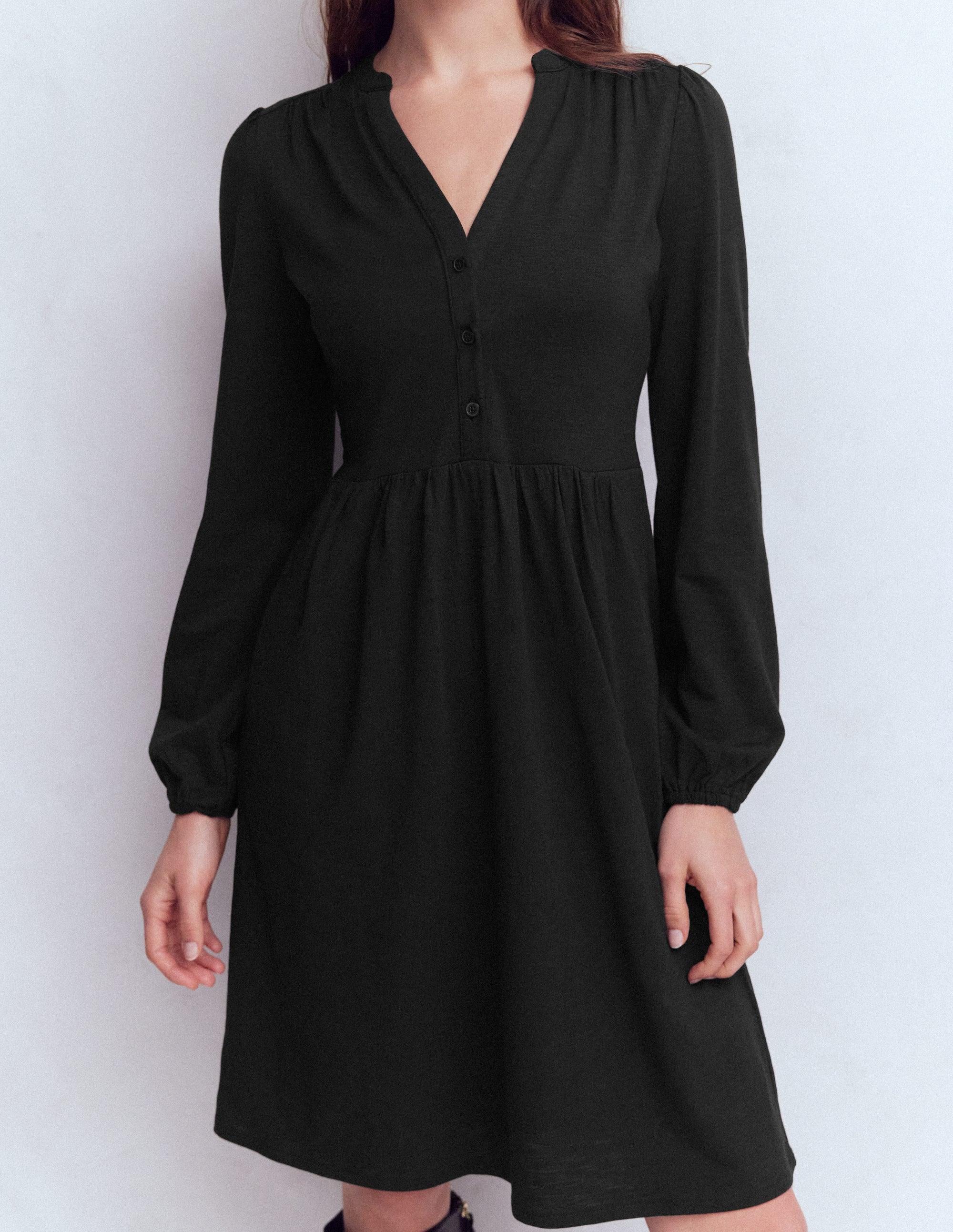 Amy Short Jersey Dress-Black - Image 3