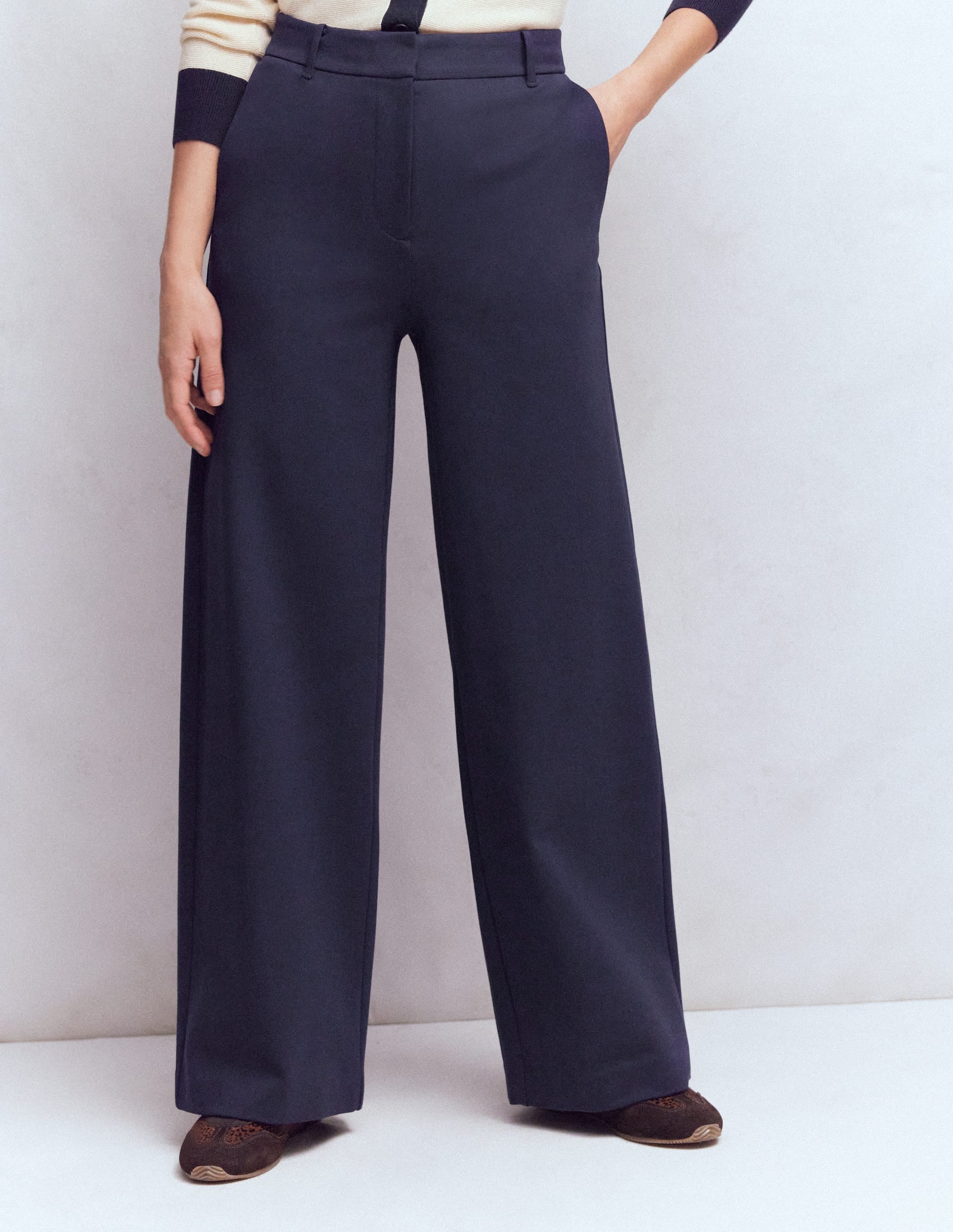 Belgravia Ponte Trousers-Navy - Image 4
