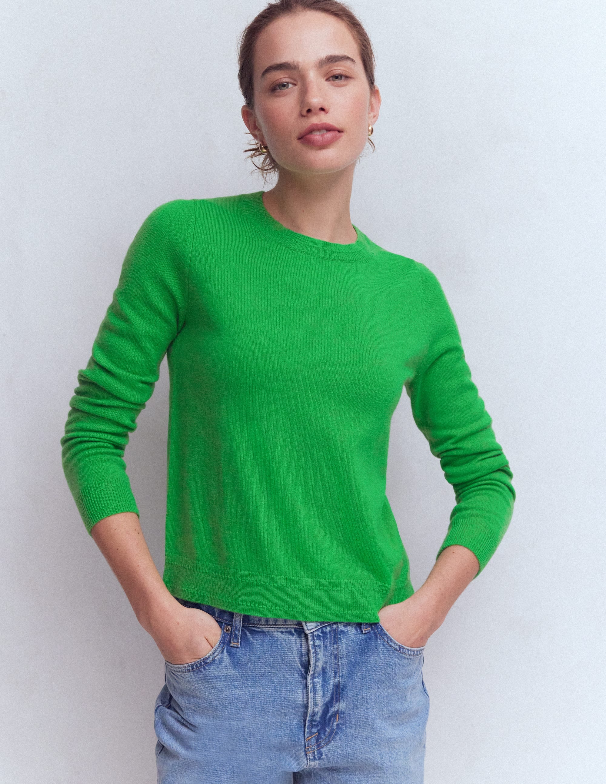 Eva Cashmere Crew Neck Jumper-Sapling Green - Image 4