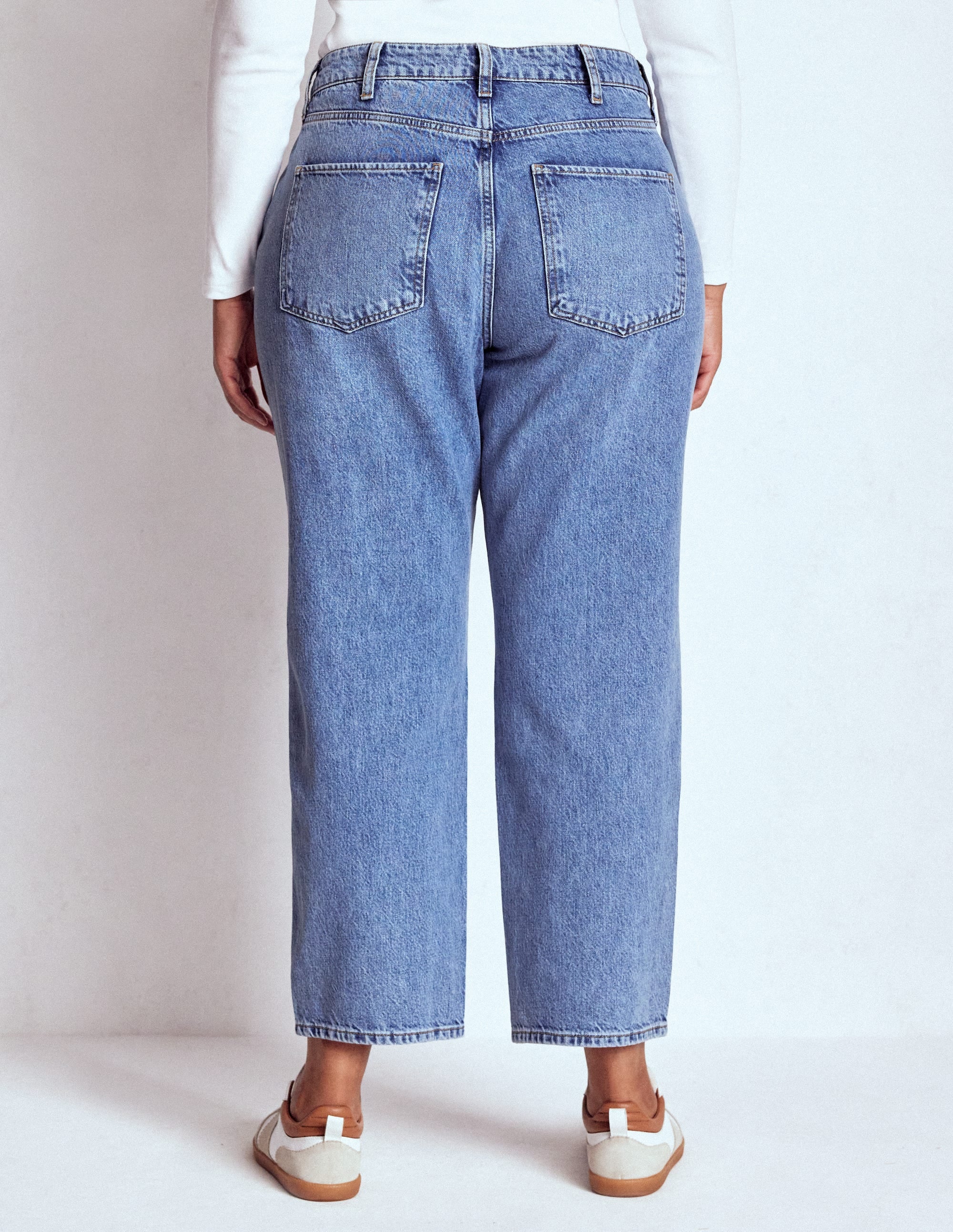 High Rise Straight Leg Jeans-Light Vintage - Image 11