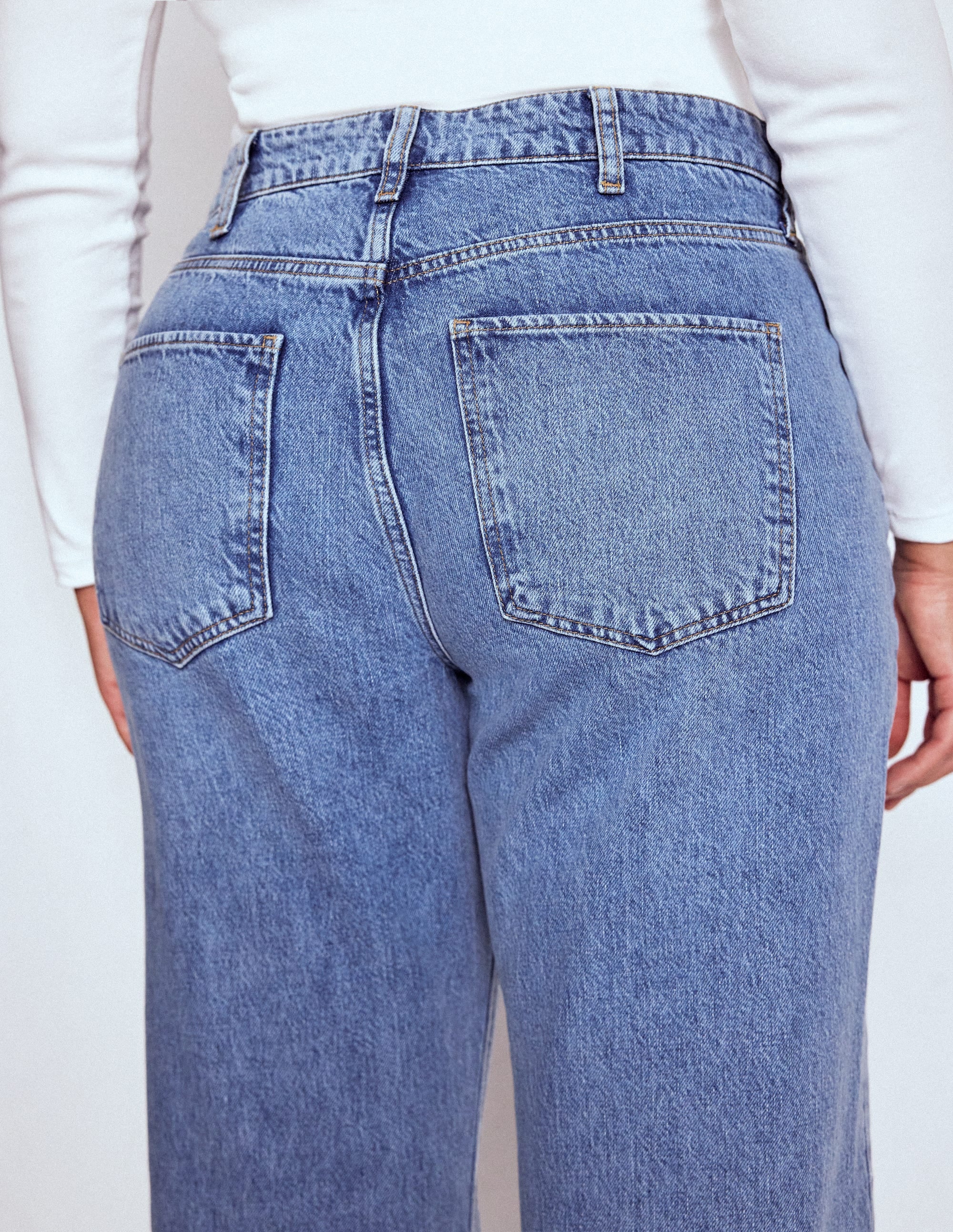 High Rise Straight Leg Jeans-Light Vintage - Image 12