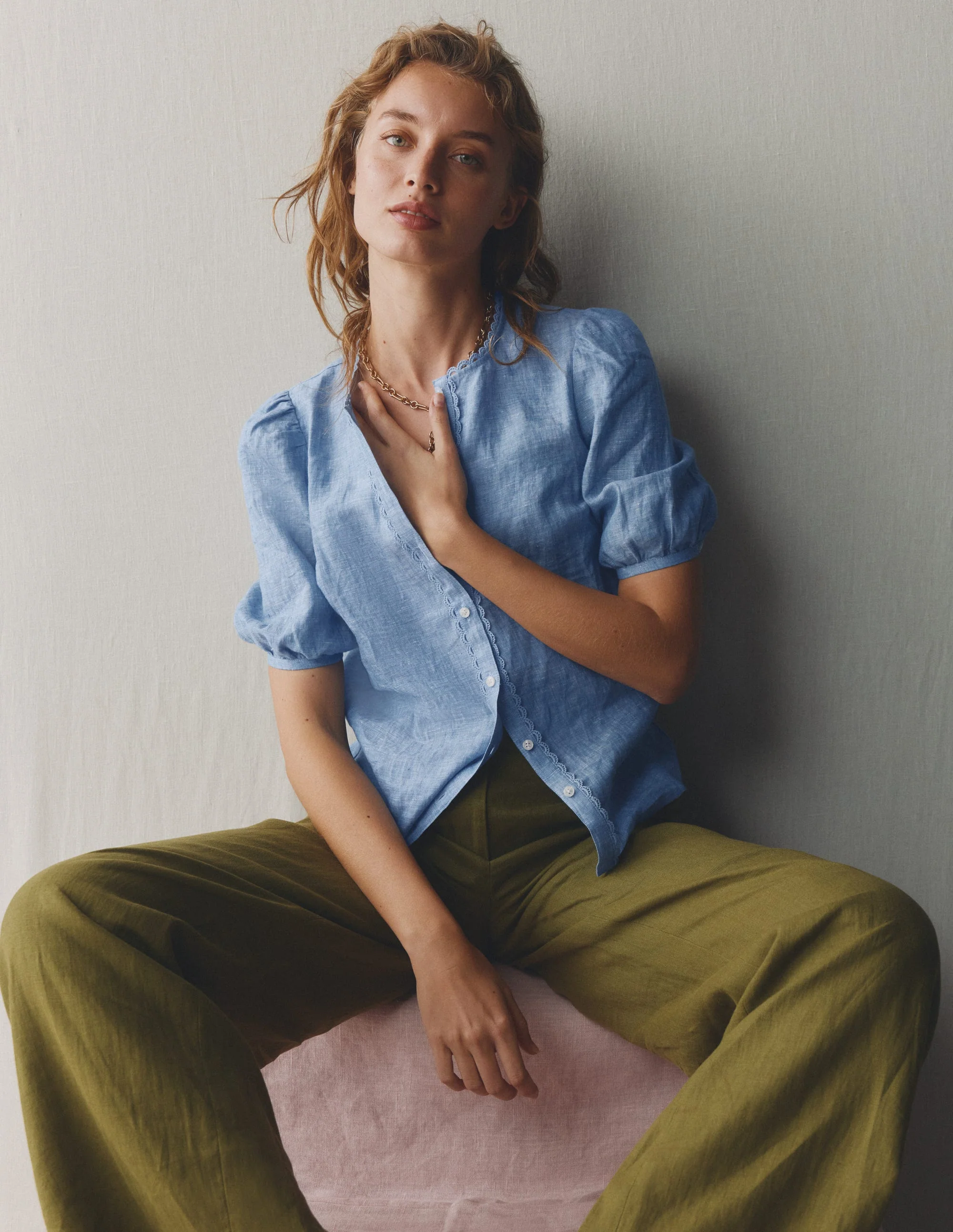Leah Short Sleeve Linen Top-Chambray - Image 5