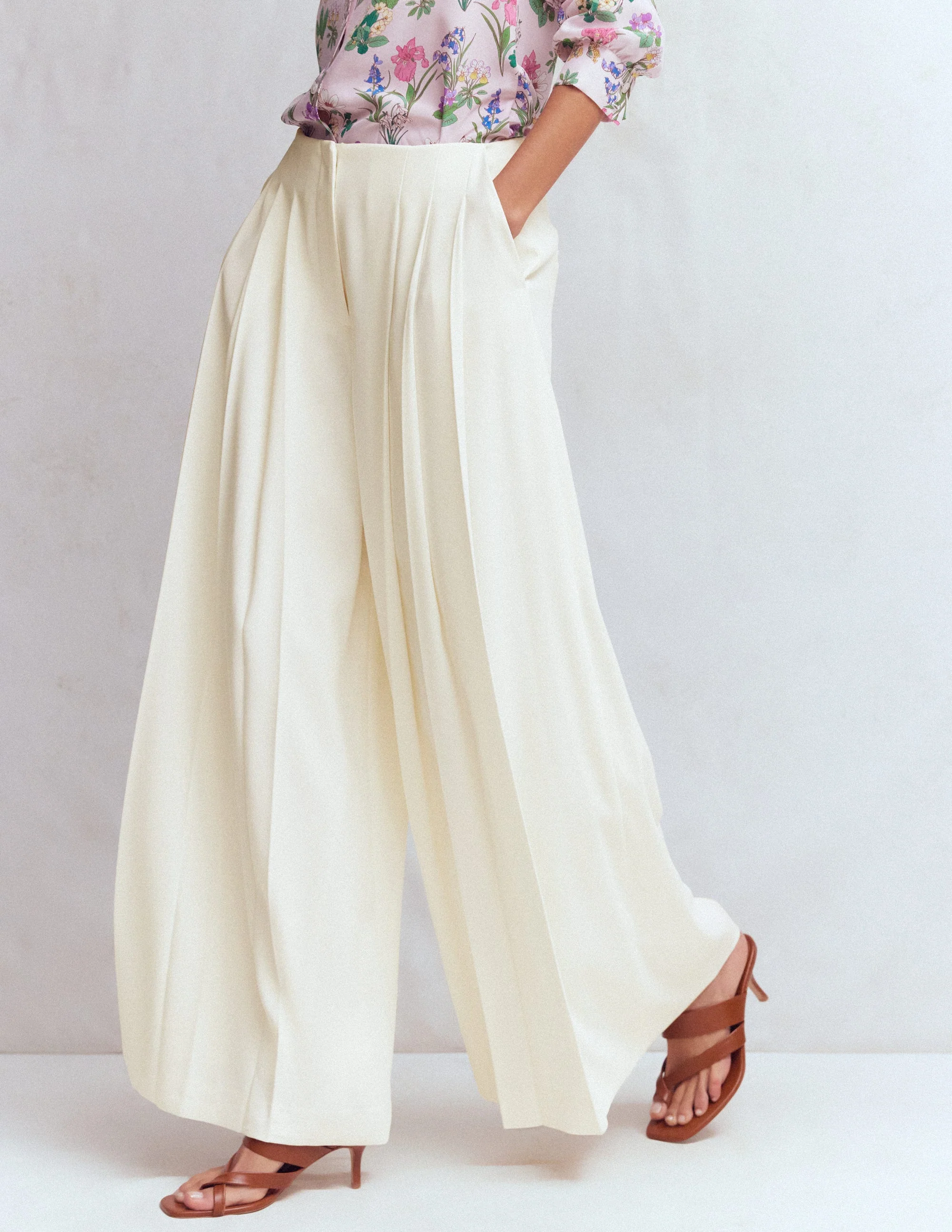Regent Wide Leg Trousers-Ivory - Image 4