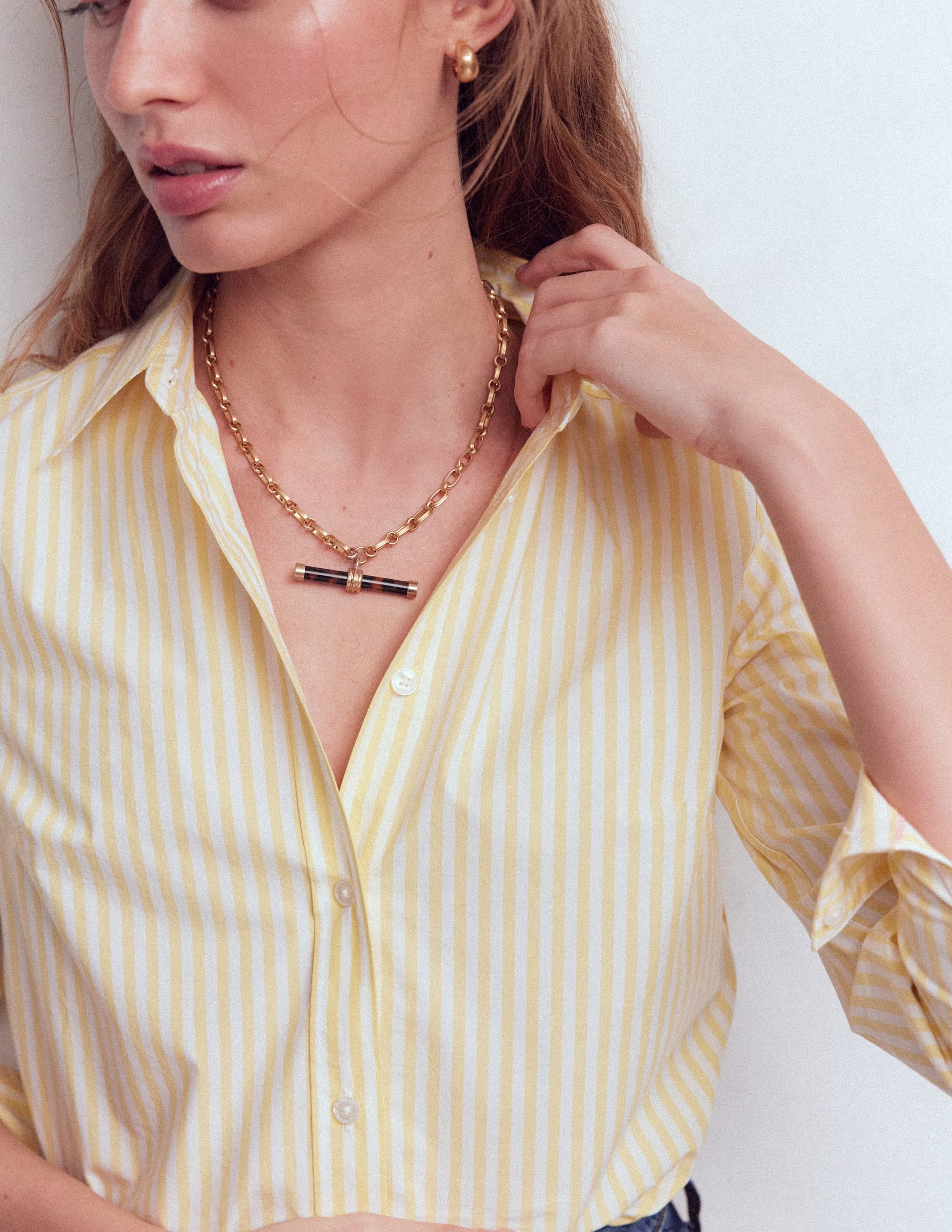 Resin Interest T-bar Necklace-Classic Tort - Image 3